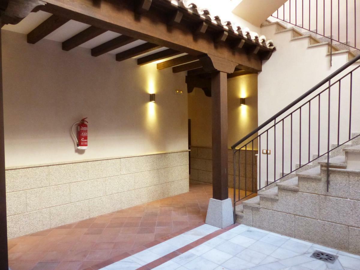 Apartamento A Con Garaje Privado トレド エクステリア 写真