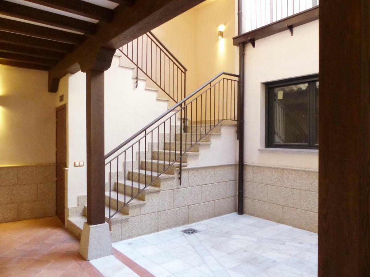 Apartamento A Con Garaje Privado トレド エクステリア 写真